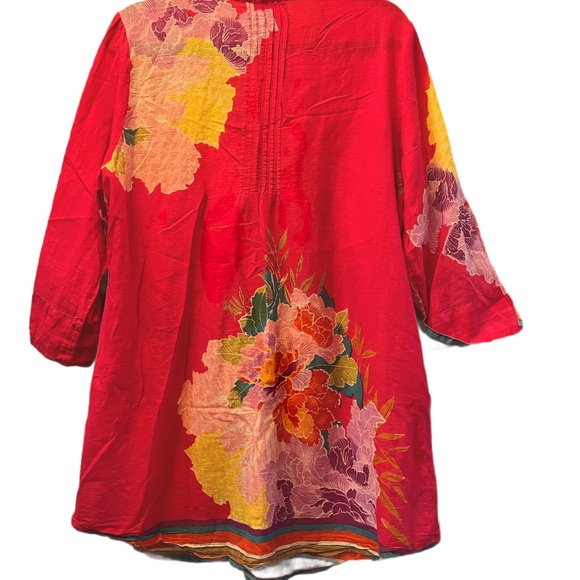 Sundance Large blouse or beach cover up or wear with leggings. - Picture 7 of 9